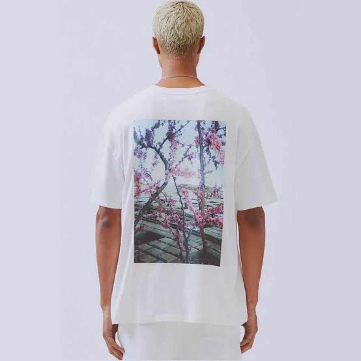 FEAR OF GOD ESSENTIALS Photo Series T-Shirt - White – Underrated Store