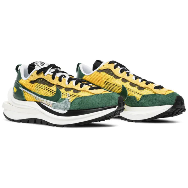 Sacai x Nike Vaporwaffle 'Tour Yellow Stadium Green'