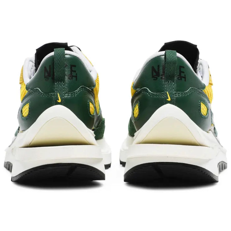 Sacai x Nike Vaporwaffle 'Tour Yellow Stadium Green'