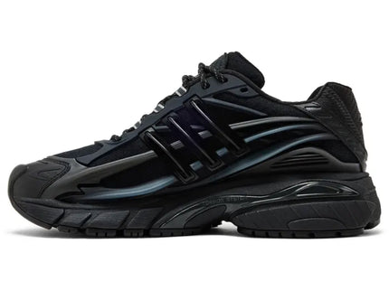 Pharrell Williams x Adidas Adistar Jellyfish 'Triple Black'
