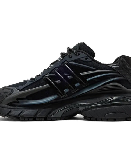 Pharrell Williams x Adidas Adistar Jellyfish 'Triple Black'
