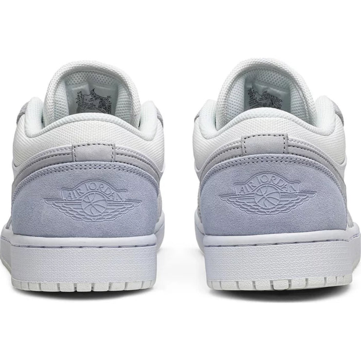 Air Jordan 1 Low &