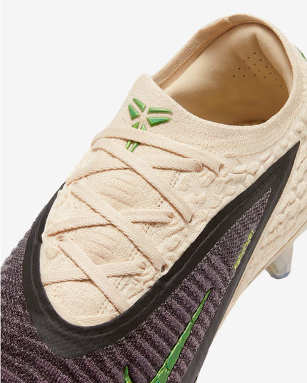 Kobe Bryant x Nike Phantom 6 Low Elite FG 'Phantom Black'