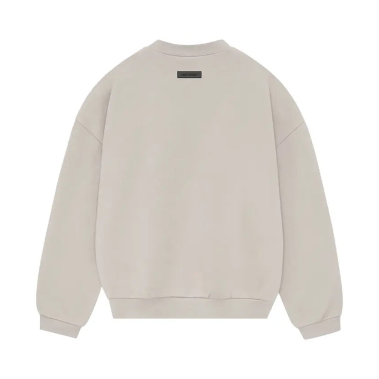 ESSENTIALS FIT - RELAXED BODY, SLEEVES, ELONGATED Crewneck - Silver Cloud (FW23)