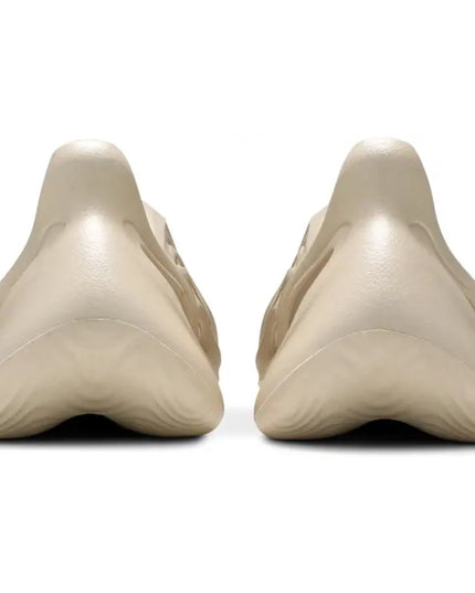 Adidas Yeezy Foam RNNR 'Sand'