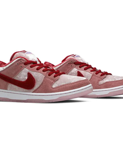 Nike SB Dunk Low 'StrangeLove Skateboards' (Regular Box)