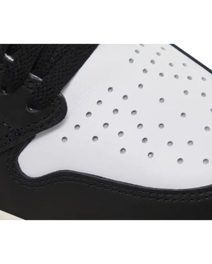 Air Jordan 1 Retro High OG 'Black Toe Reimagined'