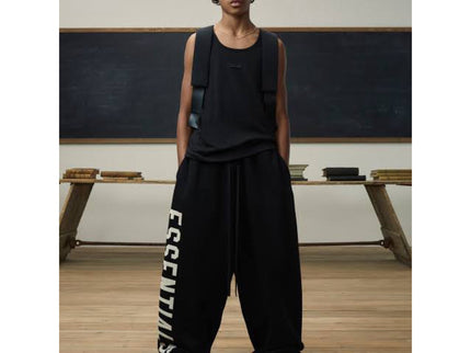 FEAR OF GOD ESSENTIALS Fleece Relaxed Sweatpants - Black (FW24)