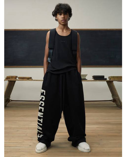 FEAR OF GOD ESSENTIALS Fleece Relaxed Sweatpants - Black (FW24)