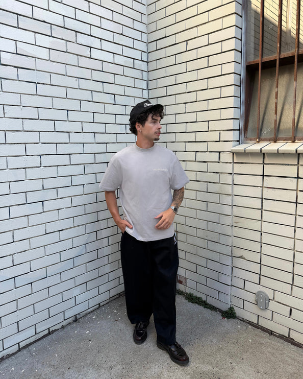 UNDERRATED Classic Logo T-Shirt - Fog Grey