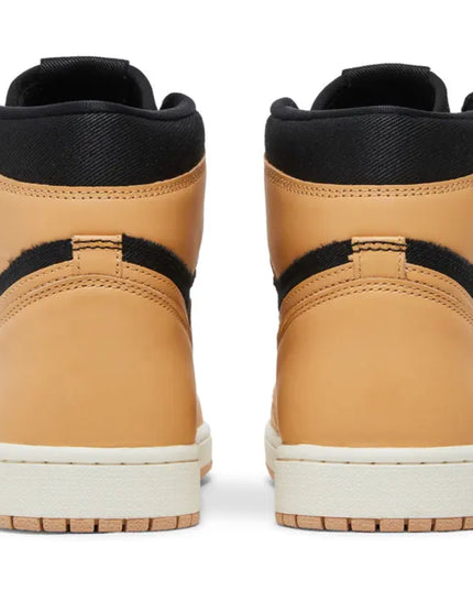 Air Jordan 1 Retro High OG 'Heirloom'