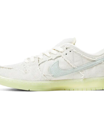 Nike SB Dunk Low 'Mummy'