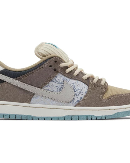 Nike SB Dunk Low 'Big Money Savings'