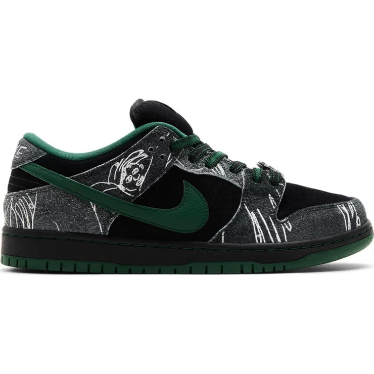 Nike SB Dunk Low &