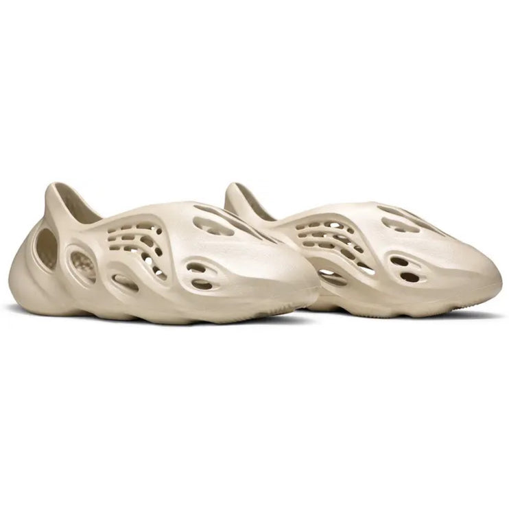 Adidas Yeezy Foam RNNR 'Sand'