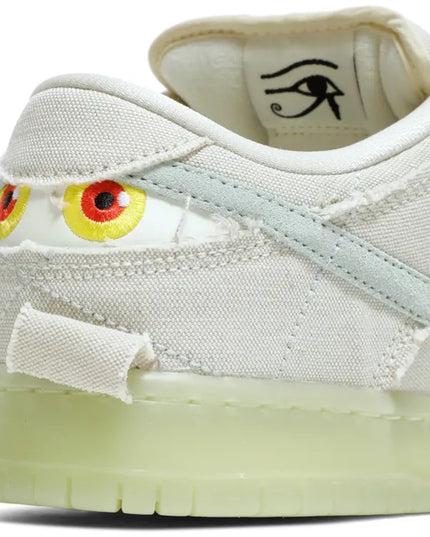 Nike SB Dunk Low 'Mummy'