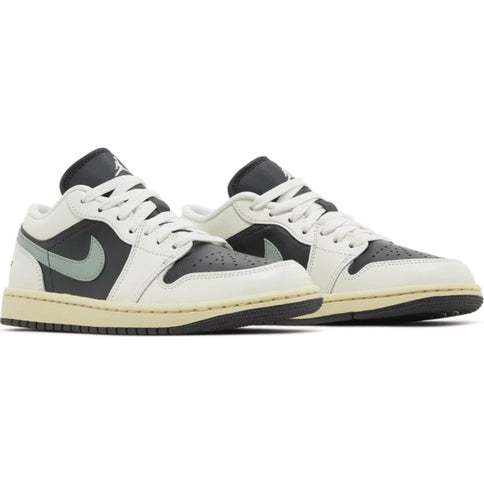 Air Jordan 1 Low 'Jade Smoke' (Women's)