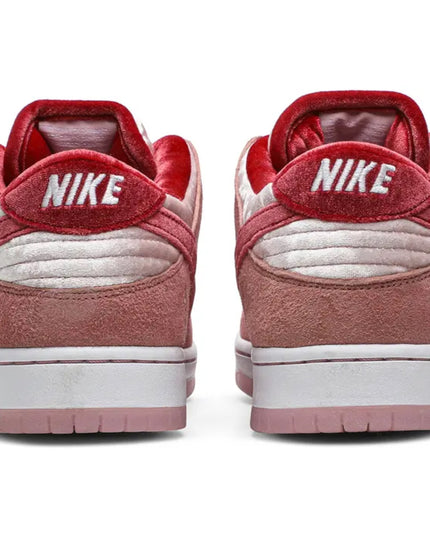 Nike SB Dunk Low 'StrangeLove Skateboards' (Regular Box)