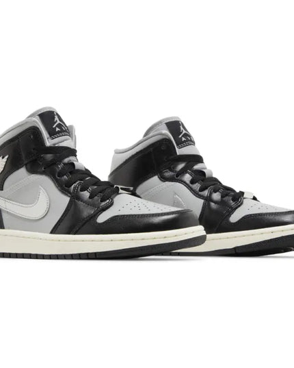 Air Jordan 1 Mid SE 'Black Metallic Silver' (Women's)