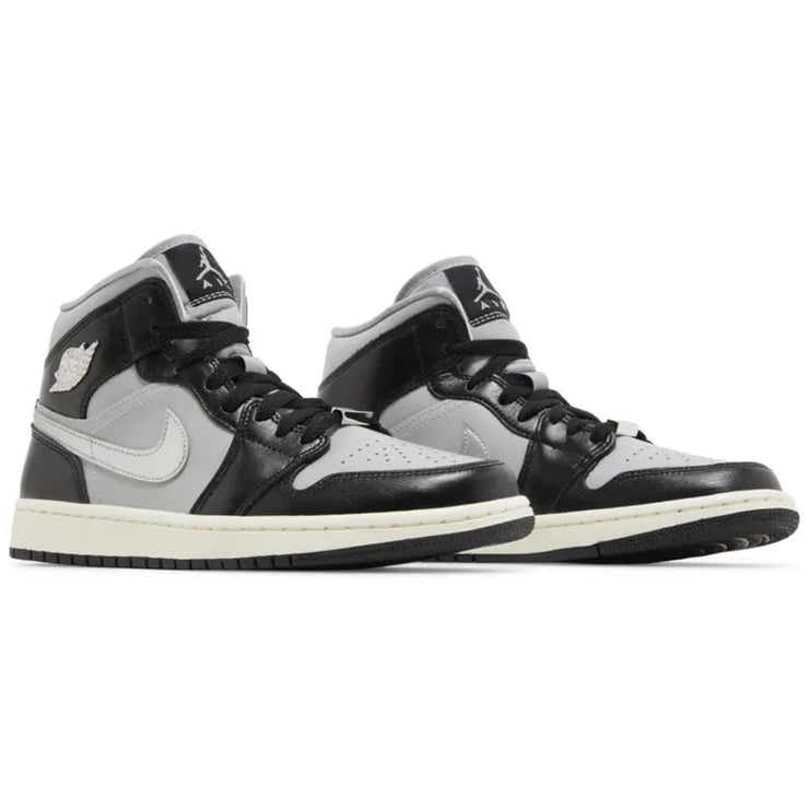 Air Jordan 1 Mid SE &