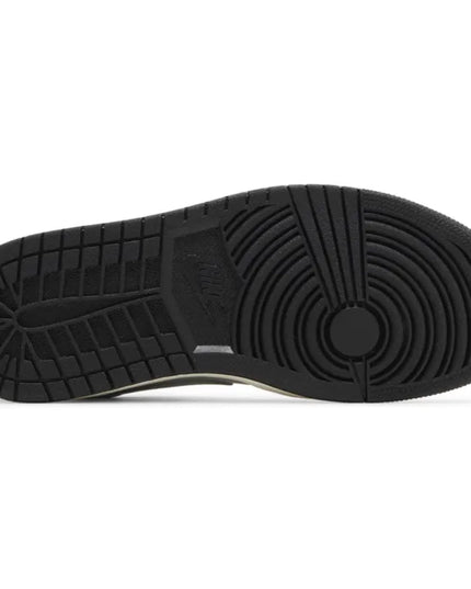 Air Jordan 1 Mid SE 'Black Metallic Silver' (Women's)