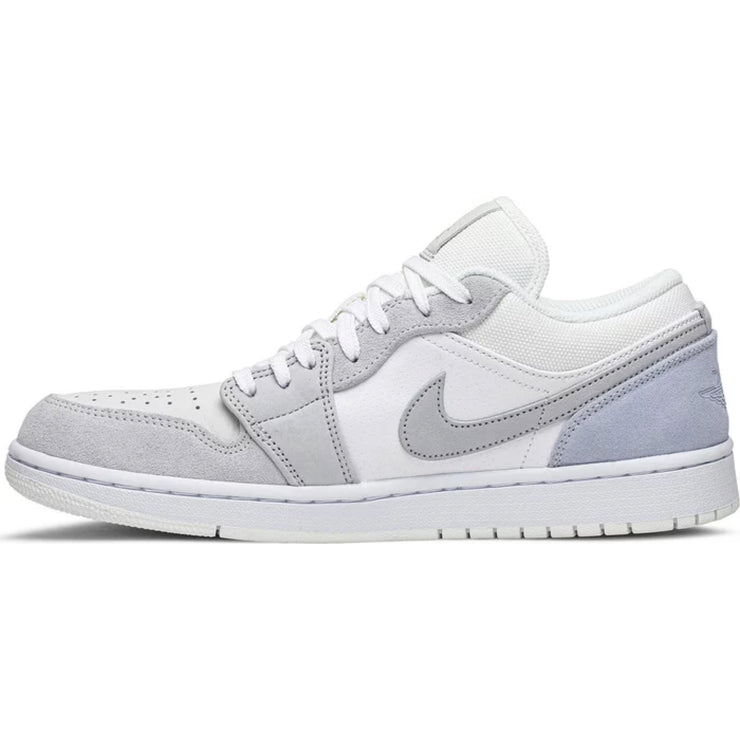 Air Jordan 1 Low &