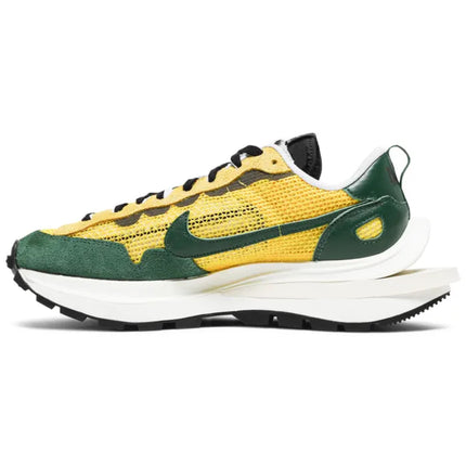 Sacai x Nike Vaporwaffle 'Tour Yellow Stadium Green'