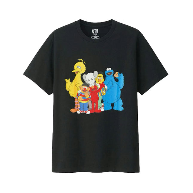 KAWS x Uniqlo Sesame Street Group T-Shirt - Black
