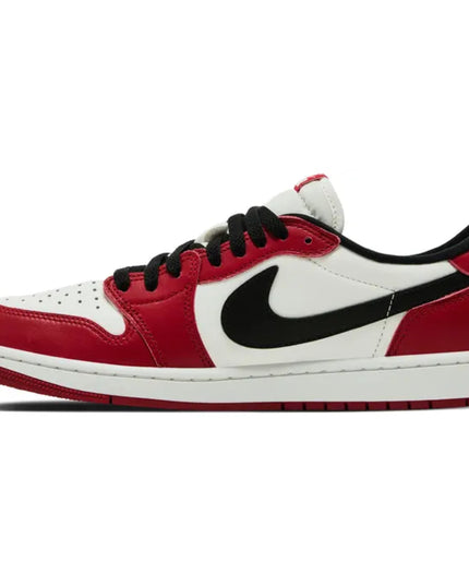 Air Jordan 1 Retro Low OG 'Chicago' (2025)