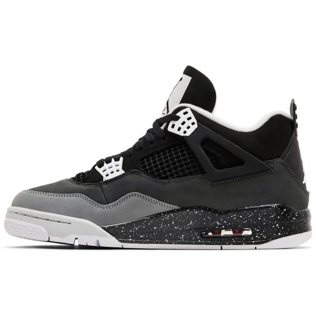 Air Jordan 4 Retro &