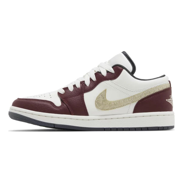 Air Jordan 1 Low &