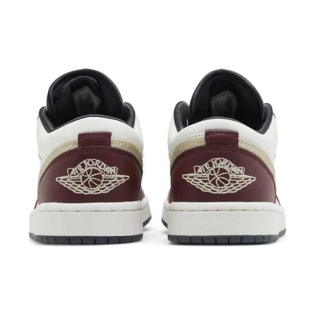 Air Jordan 1 Low &