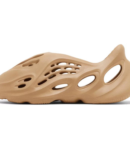 Adidas Yeezy Foam RNNR 'Clay Taupe'