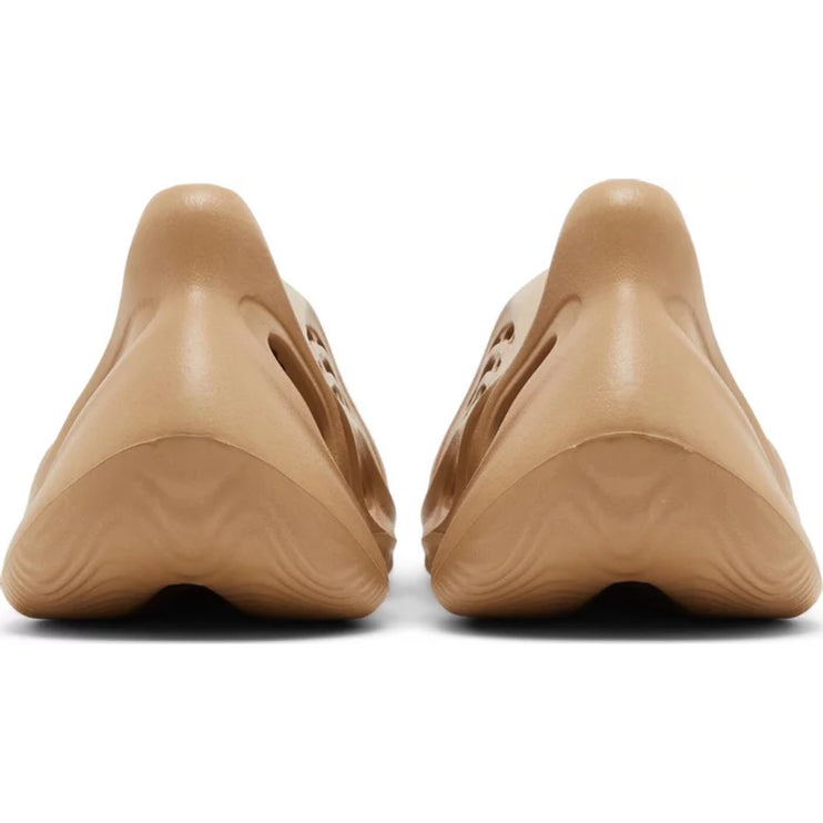 Adidas Yeezy Foam RNNR 'Clay Taupe'