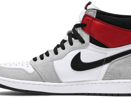 Air Jordan 1 Retro High 'Light Smoke Grey'