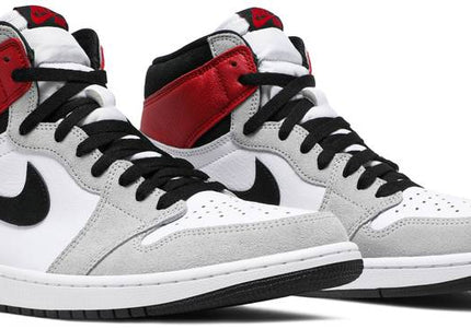 Air Jordan 1 Retro High 'Light Smoke Grey'