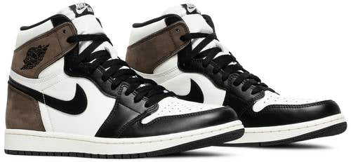 Air Jordan 1 Retro High 'Dark Mocha'