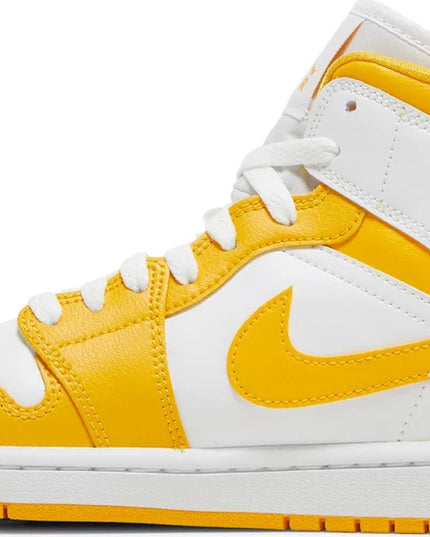 Air Jordan 1 Mid 'White University Gold' (Women's)