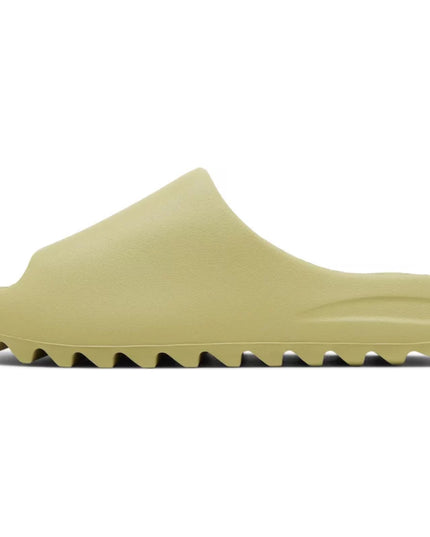 Adidas Yeezy Slide ‘Resin’ (2022/2024)