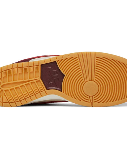 Nike SB Dunk Low 'Skate Like a Girl'