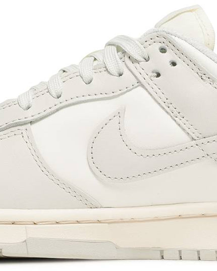 Nike Dunk Low 'Sail Light Bone' (Women's)