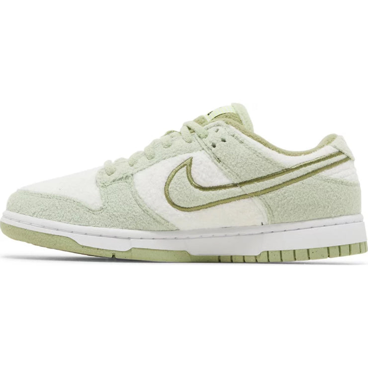 Nike Dunk Low SE Fleece Pack &