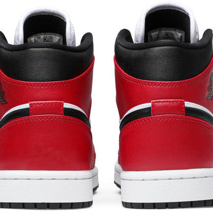 Air Jordan 1 Mid 'Chicago Black Toe'