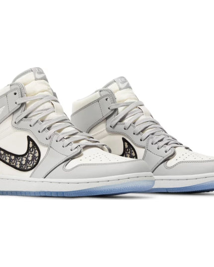Air Jordan 1 Retro High 'Dior'