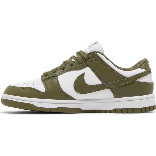 nike stripes Dunk Low &