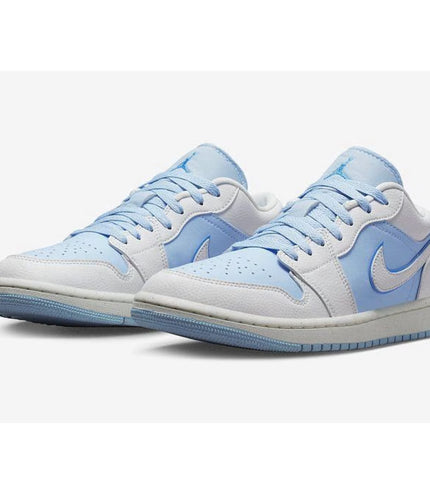 Air Jordan 1 Low SE 'Reverse Ice Blue' (Women's)