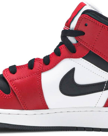 Air Jordan 1 Mid 'Chicago Black Toe' (GS)