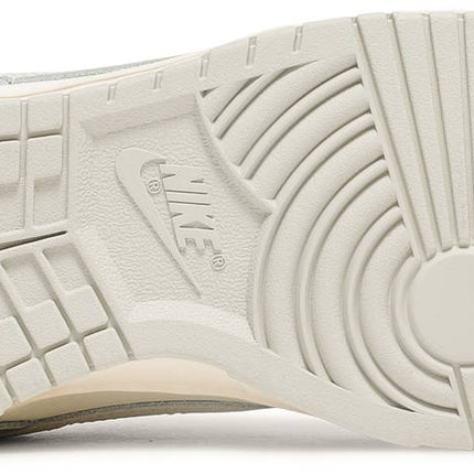Nike Dunk Low 'Sail Light Bone' (Women's)