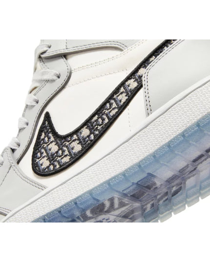 Air Jordan 1 Retro High 'Dior'