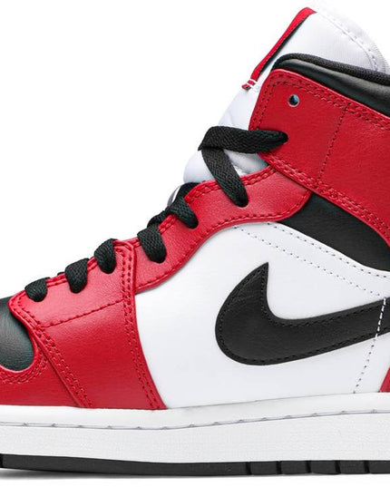Air Jordan 1 Mid 'Chicago Black Toe'